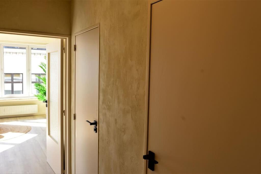 Downtown 2 Bdr Apartment ***** 3 แอนต์เวิร์ป ภายนอก รูปภาพ