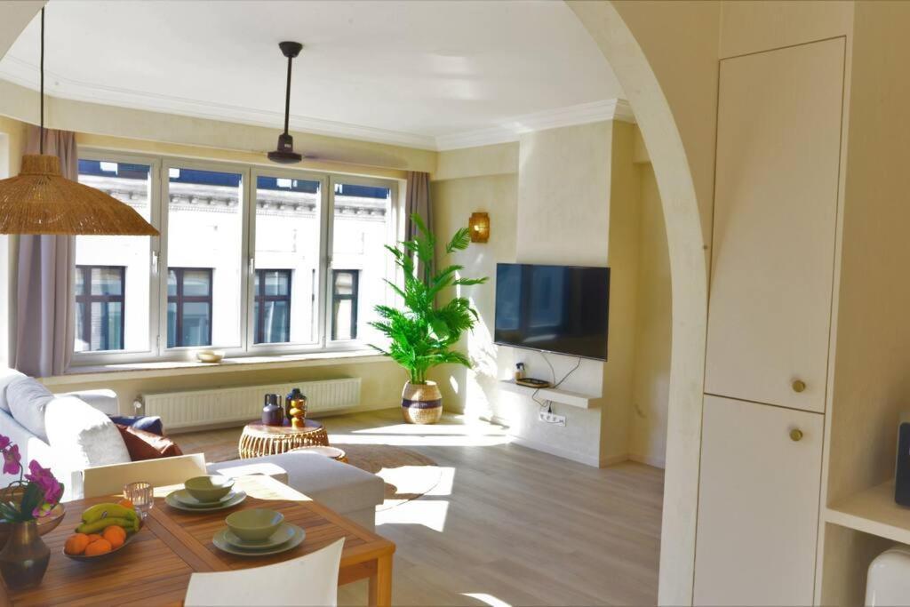 Downtown 2 Bdr Apartment ***** 3 แอนต์เวิร์ป ภายนอก รูปภาพ