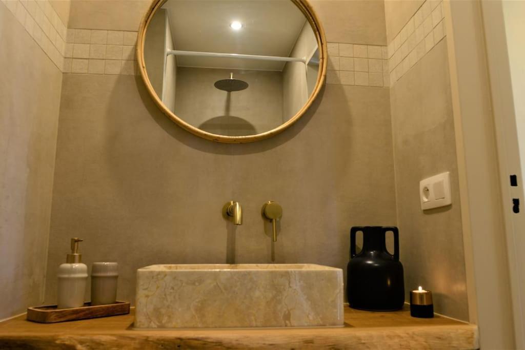 Downtown 2 Bdr Apartment ***** 3 แอนต์เวิร์ป ภายนอก รูปภาพ