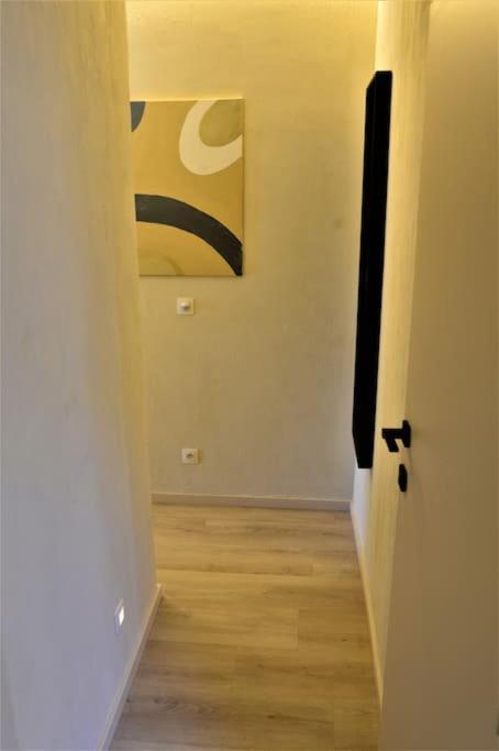 Downtown 2 Bdr Apartment ***** 3 แอนต์เวิร์ป ภายนอก รูปภาพ
