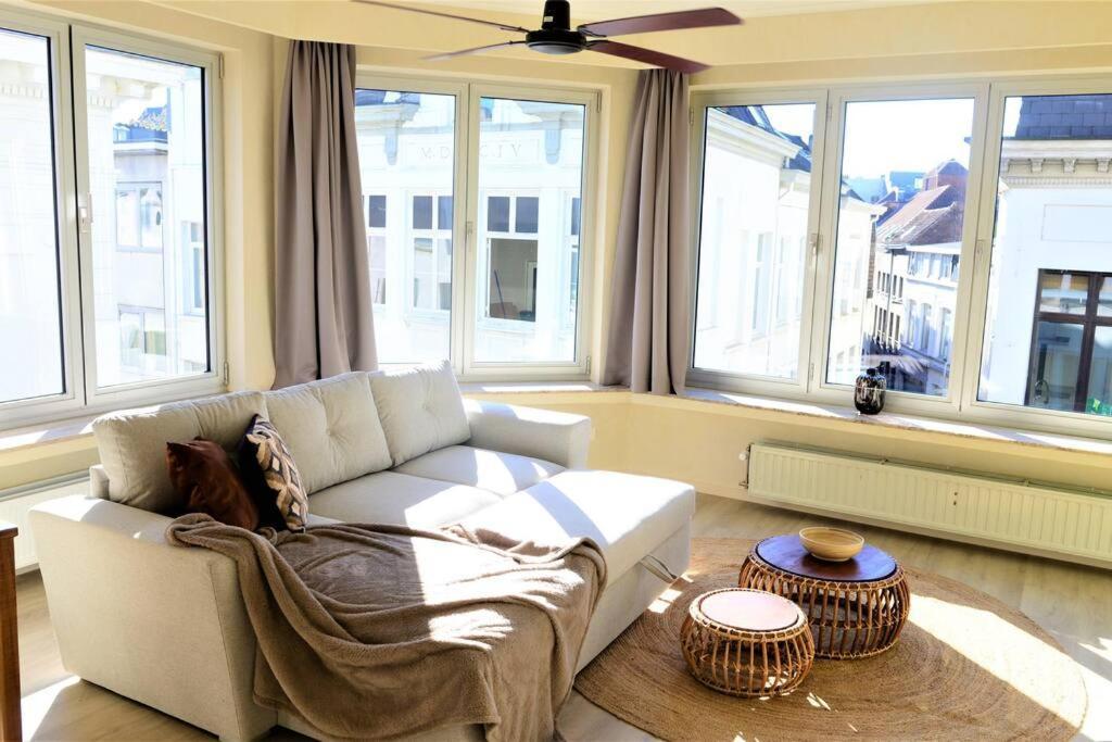 Downtown 2 Bdr Apartment ***** 3 แอนต์เวิร์ป ภายนอก รูปภาพ
