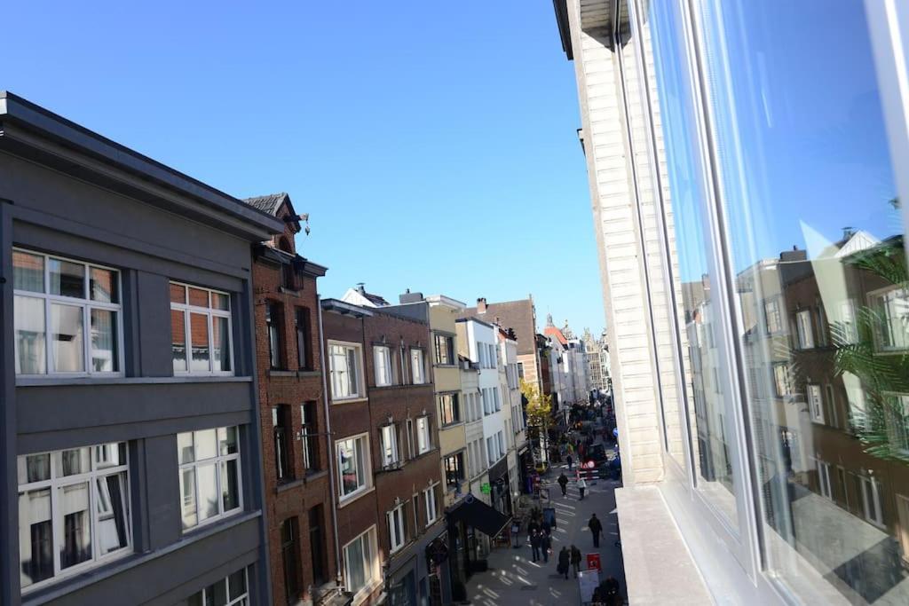 Downtown 2 Bdr Apartment ***** 3 แอนต์เวิร์ป ภายนอก รูปภาพ